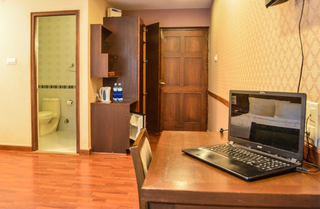 Serene Boutique Hotel Бангалор Екстериор снимка