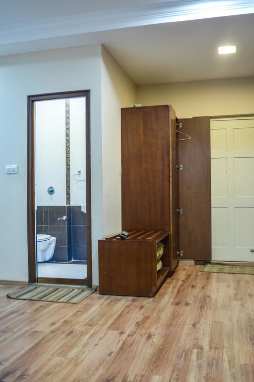 Serene Boutique Hotel Бангалор Екстериор снимка