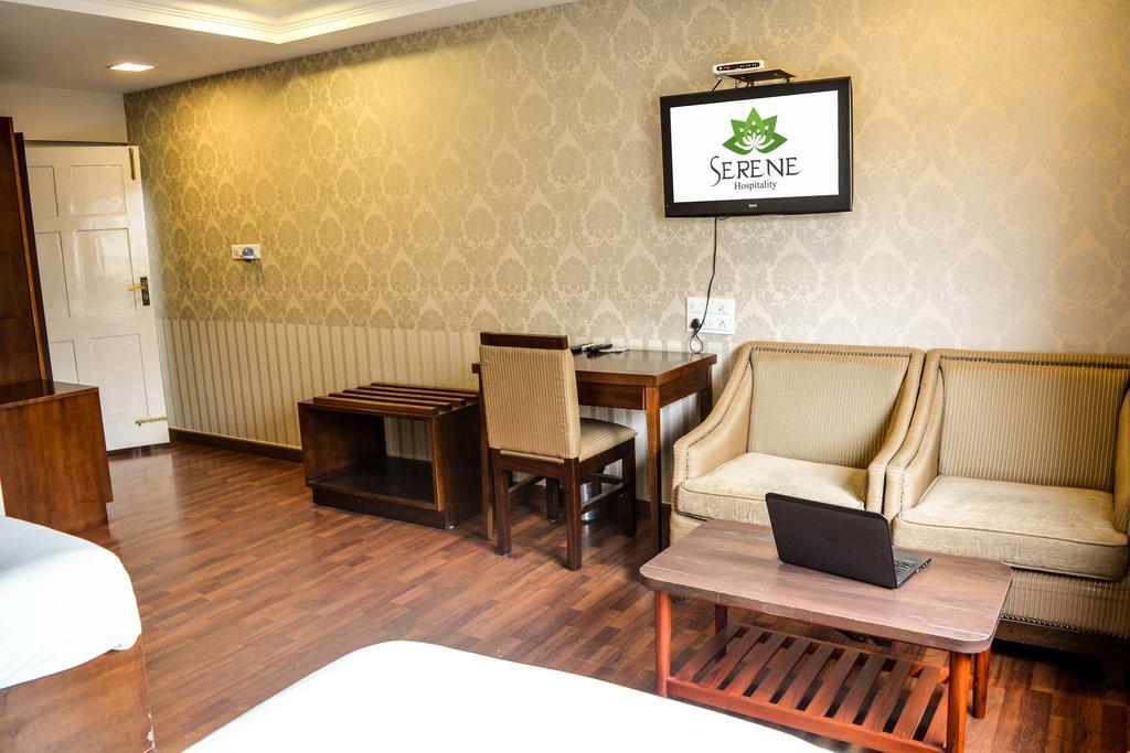 Serene Boutique Hotel Бангалор Екстериор снимка